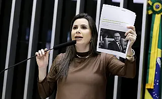 Entre os 100 deputados mais influentes, 88 são homens e só 12, mulheres