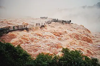 Cataratas do Iguaçu registram maior vazão de 2026