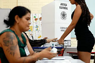 Eleição continua em 52 cidades com mais de 200 mil eleitores