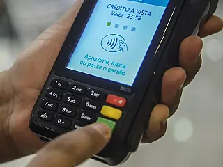De cada dois brasileiros, um foi vítima de fraude