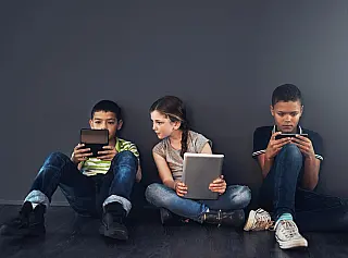 Guia apresenta "Internet com Responsa" para adolescentes