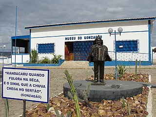 Duas de cada três cidades não têm museu, teatro e cinema