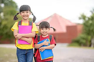 Famílias de Hong Kong não querem ter mais filhos, nem pagando...