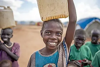 Unicef alerta: 417 milhões de crianças vivem na pobreza em 130 países