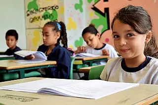 'Mães Guardiãs' reduzem evasão escolar para 13,2% na rede municipal de São Paulo