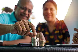 Trabalhou com carteira assinada entre 1971 e 1988? Pode ter dinheiro pra receber...