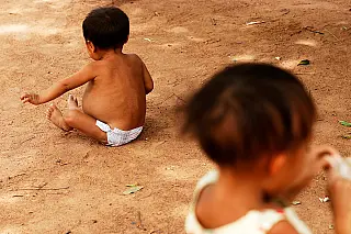 Pobreza reduz altura e aumenta peso de crianças brasileiras