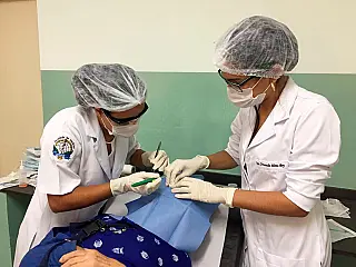 Dos 351 cursos de medicina do Brasil, 107 ficaram com notas 1 e 2