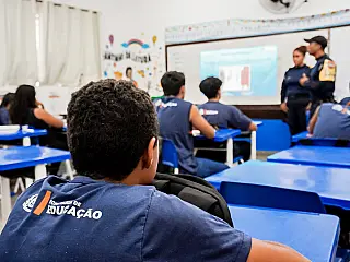 Educação política e direitos da cidadania serão ensinados nas escolas